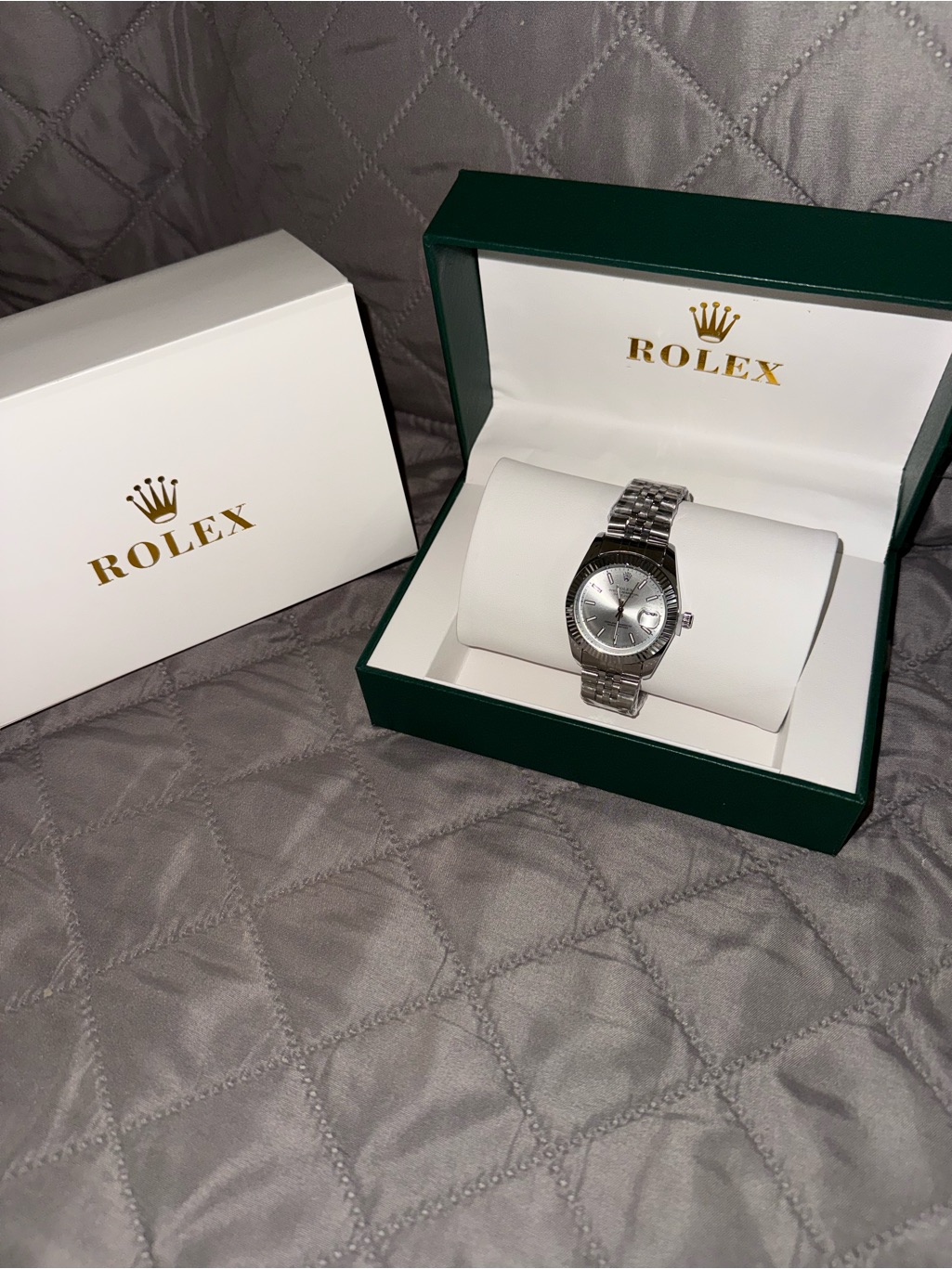 Rolex Silver Dial Stainless Steel Mens Watch In Green Box Rolex Silver Dial Stainless Steel Mens Watch In Green Box